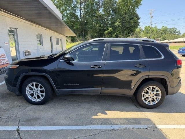 Jeep Cherokee Latitude FWD 2015