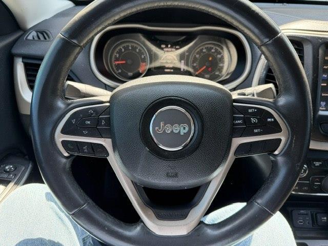 Jeep Cherokee Latitude FWD 2015