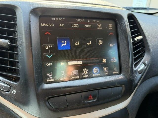 Jeep Cherokee Latitude FWD 2015