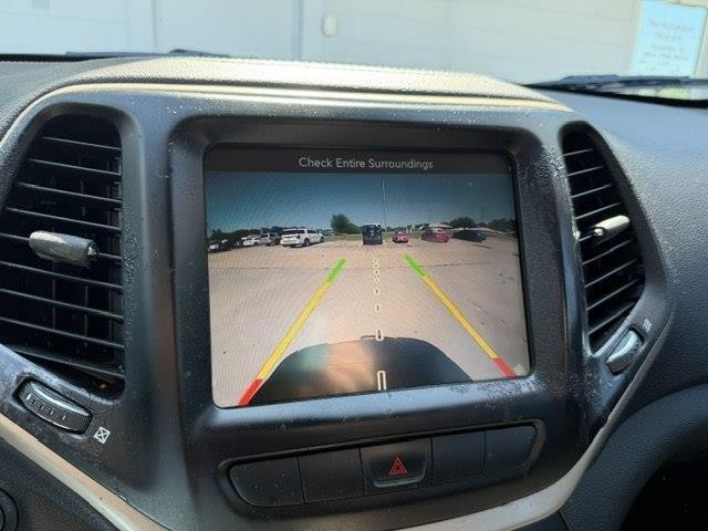 Jeep Cherokee Latitude FWD 2015