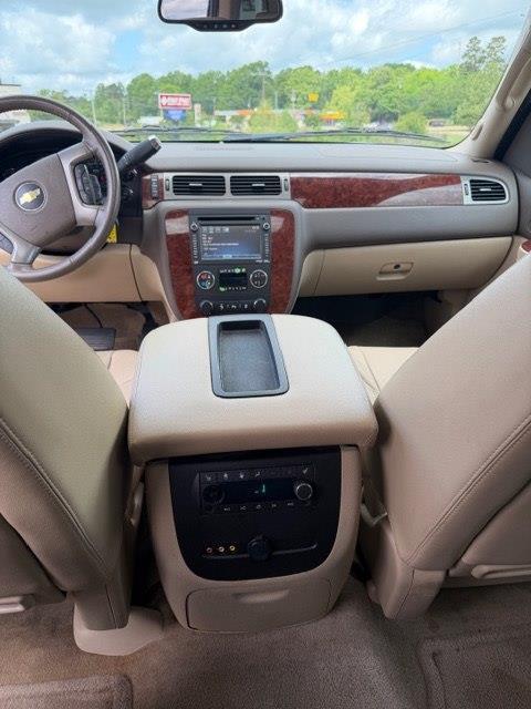 Chevrolet Tahoe LTZ 2WD 2012