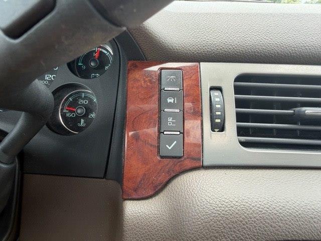 Chevrolet Tahoe LTZ 2WD 2012