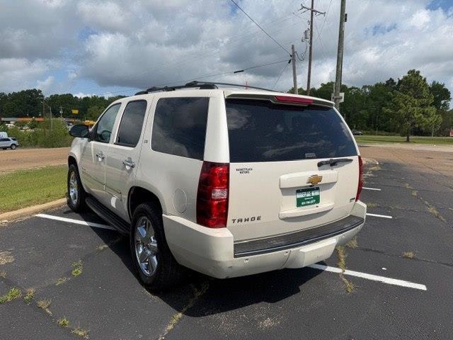 Chevrolet Tahoe LTZ 2WD 2012