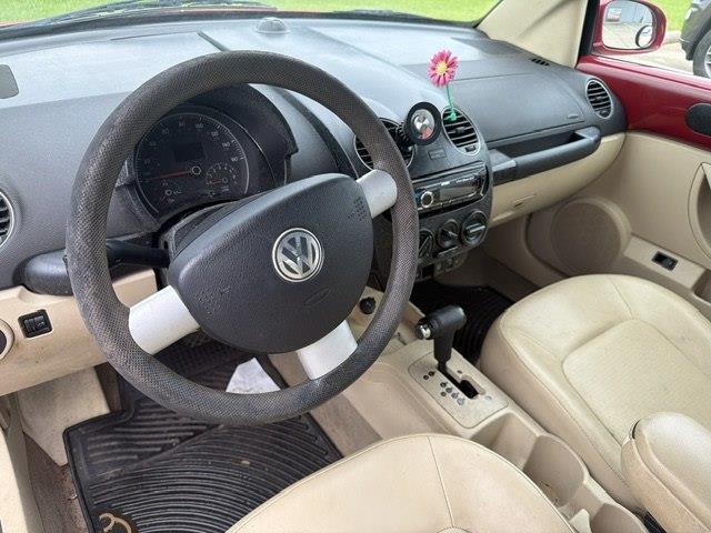 Volkswagen New Beetle 2.5L Convertible 2007