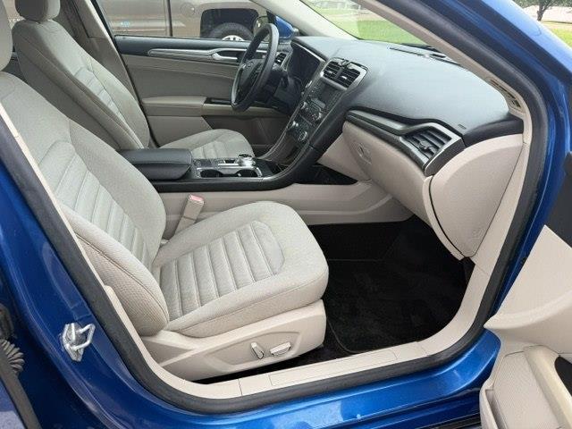 Ford Fusion SE 2017