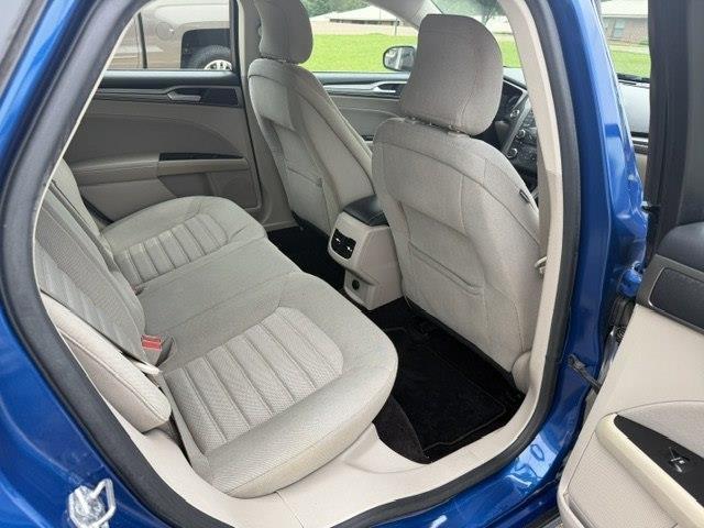 Ford Fusion SE 2017