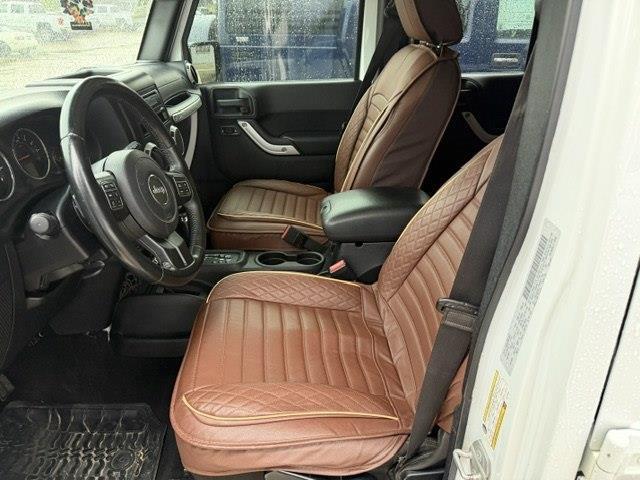 Jeep Wrangler Unlimited Sahara 4WD 2015