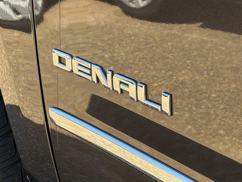 GMC Yukon Denali 2WD 2013