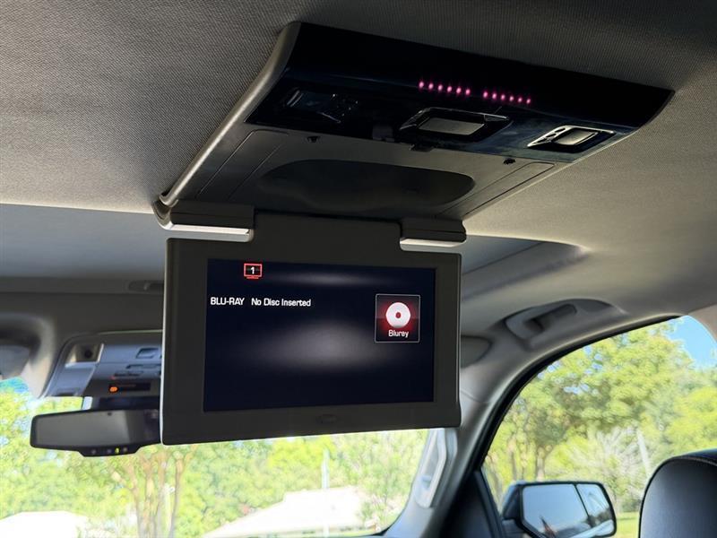 GMC Yukon Denali 2WD 2013