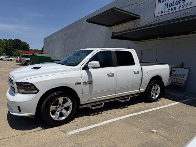 RAM 1500 Sport Crew Cab SWB 4WD 2015