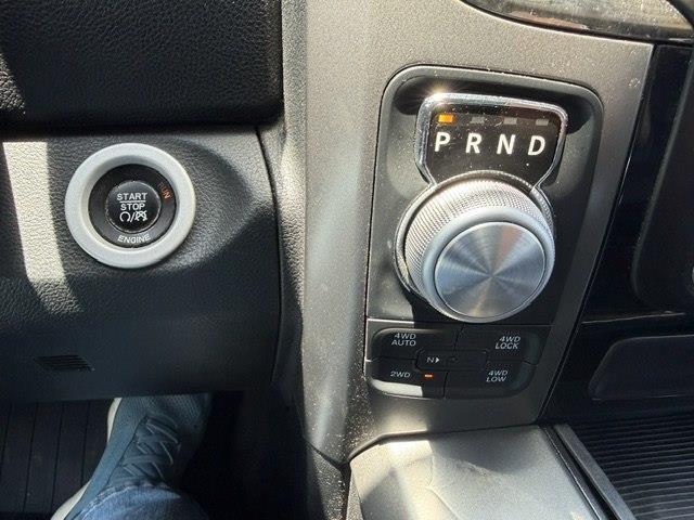 RAM 1500 Sport Crew Cab SWB 4WD 2015