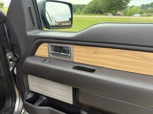 Ford F-150 Lariat SuperCrew 5.5-ft. Bed 2WD 2011