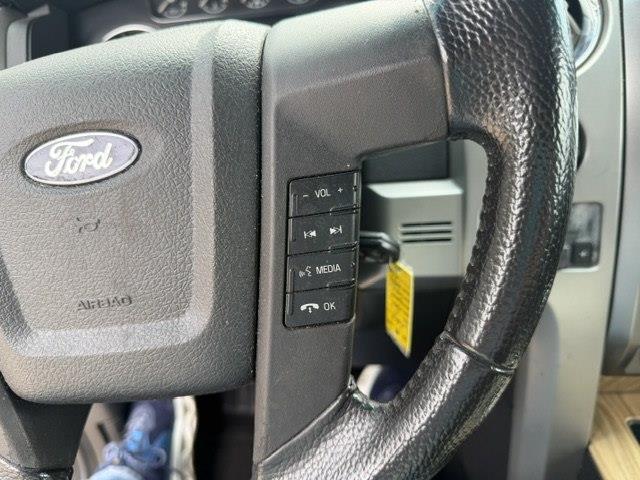 Ford F-150 Lariat SuperCrew 5.5-ft. Bed 2WD 2011