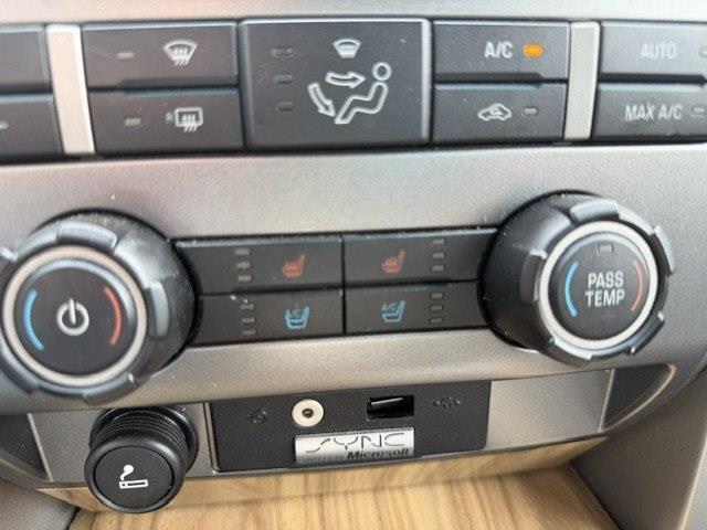 Ford F-150 Lariat SuperCrew 5.5-ft. Bed 2WD 2011