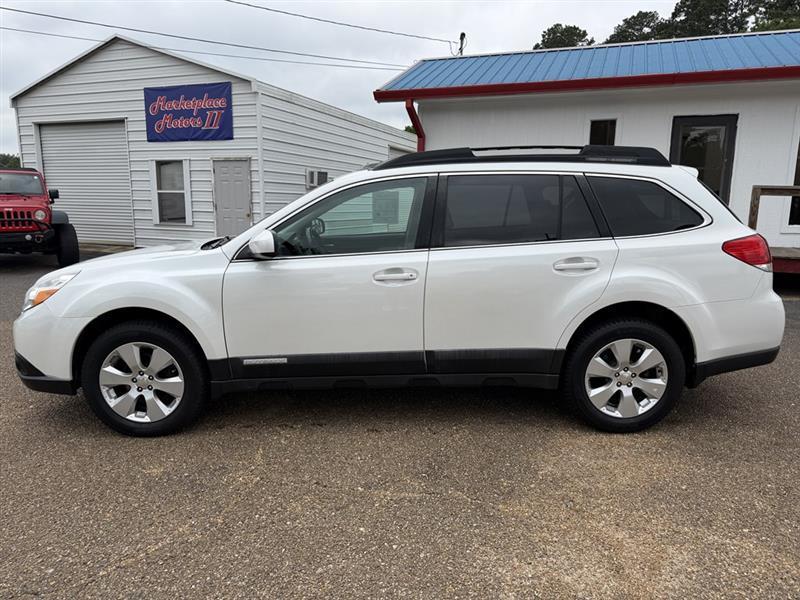 2011 Subaru Outback 2.5i Limited CVT PZEV's photo