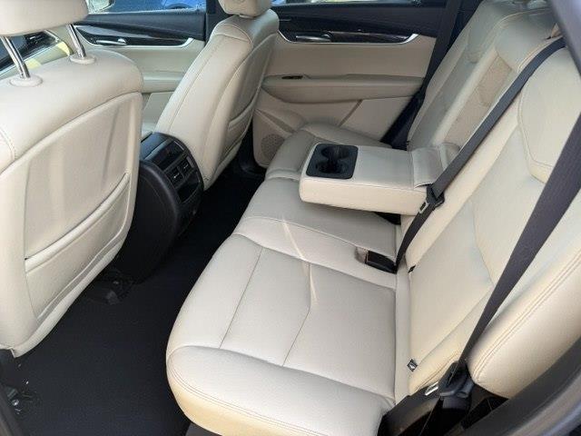 Cadillac XT5 Luxury 4D SUV FWD 2018