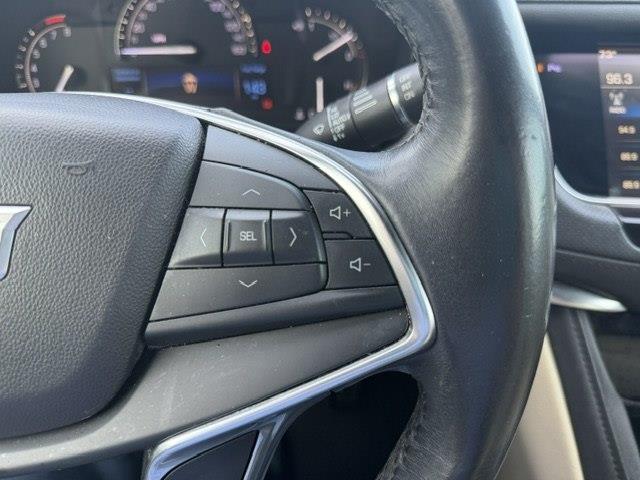 Cadillac XT5 Luxury 4D SUV FWD 2018