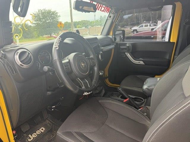 Jeep Wrangler Sahara 4WD 2015
