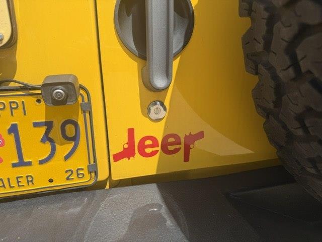 Jeep Wrangler Sahara 4WD 2015
