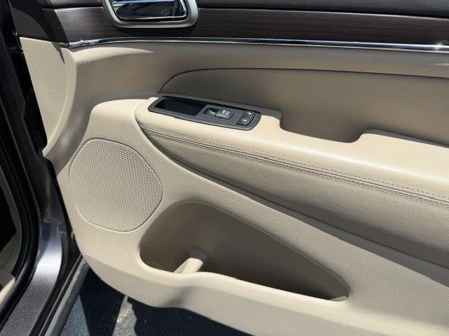 Jeep Grand Cherokee Overland 2WD 2015