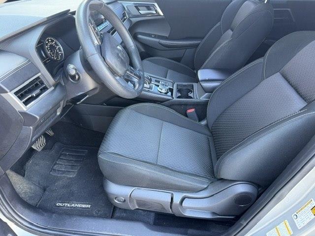 Mitsubishi Outlander ES 4WD 2022