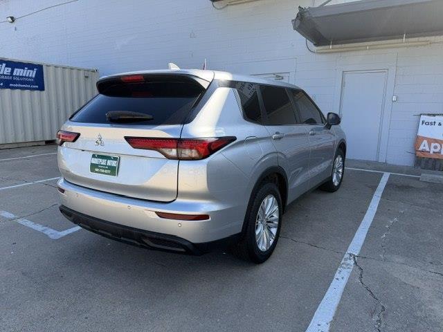 Mitsubishi Outlander ES 4WD 2022
