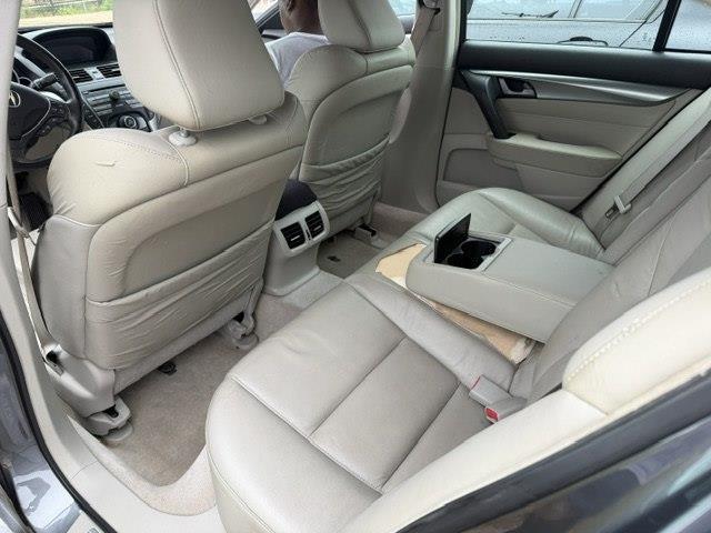 Acura TL 5-Speed AT 2010