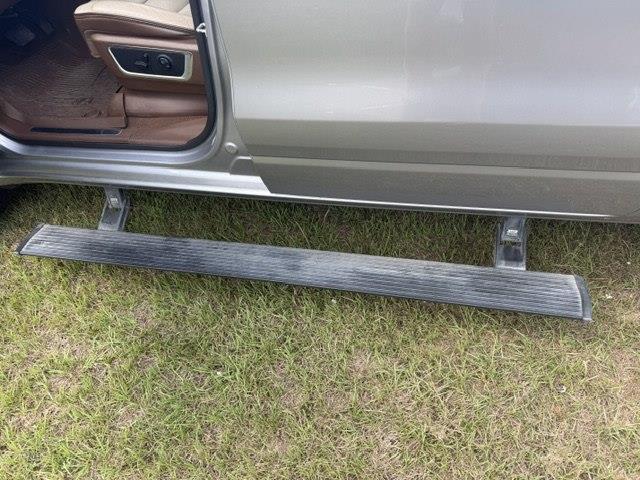 RAM 1500 Laramie Crew Cab SWB 4WD 2019