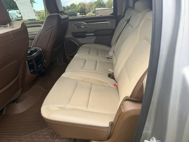 RAM 1500 Laramie Crew Cab SWB 4WD 2019