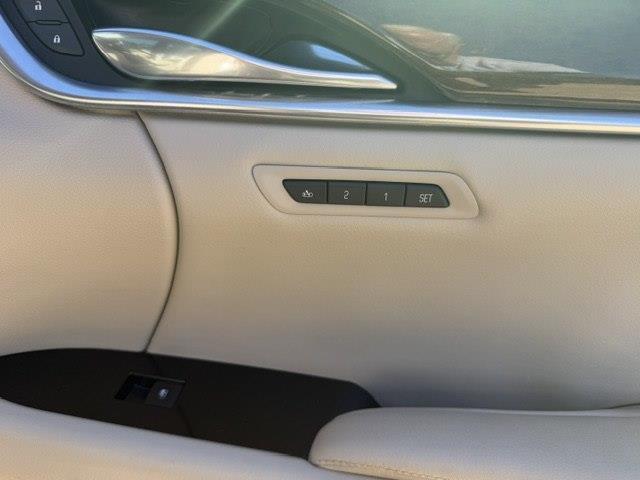 Cadillac XTS Luxury FWD 2014