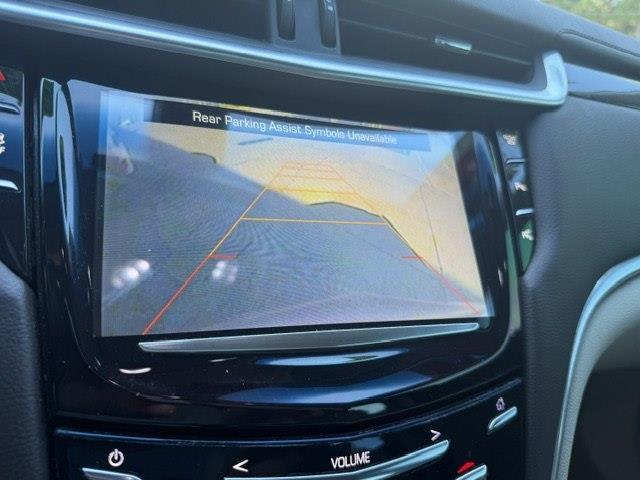 Cadillac XTS Luxury FWD 2014