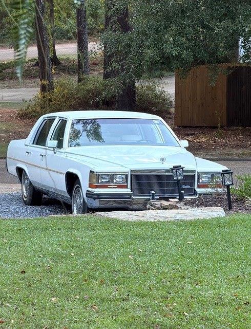 1986 Cadillac Fleetwood D'elegance