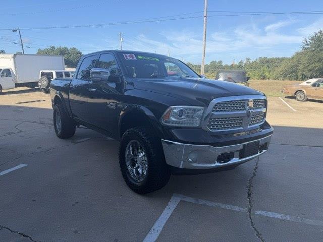 RAM 1500 Laramie Crew Cab SWB 4WD 2014