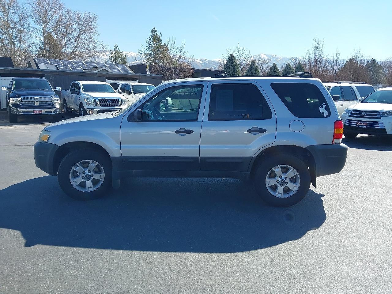 Ford Escape 4dr 103" WB 3.0L XLT 4WD 2005