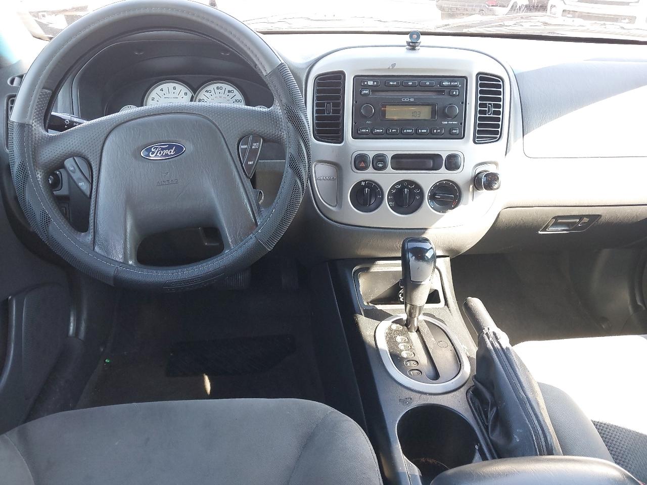 Ford Escape 4dr 103" WB 3.0L XLT 4WD 2005