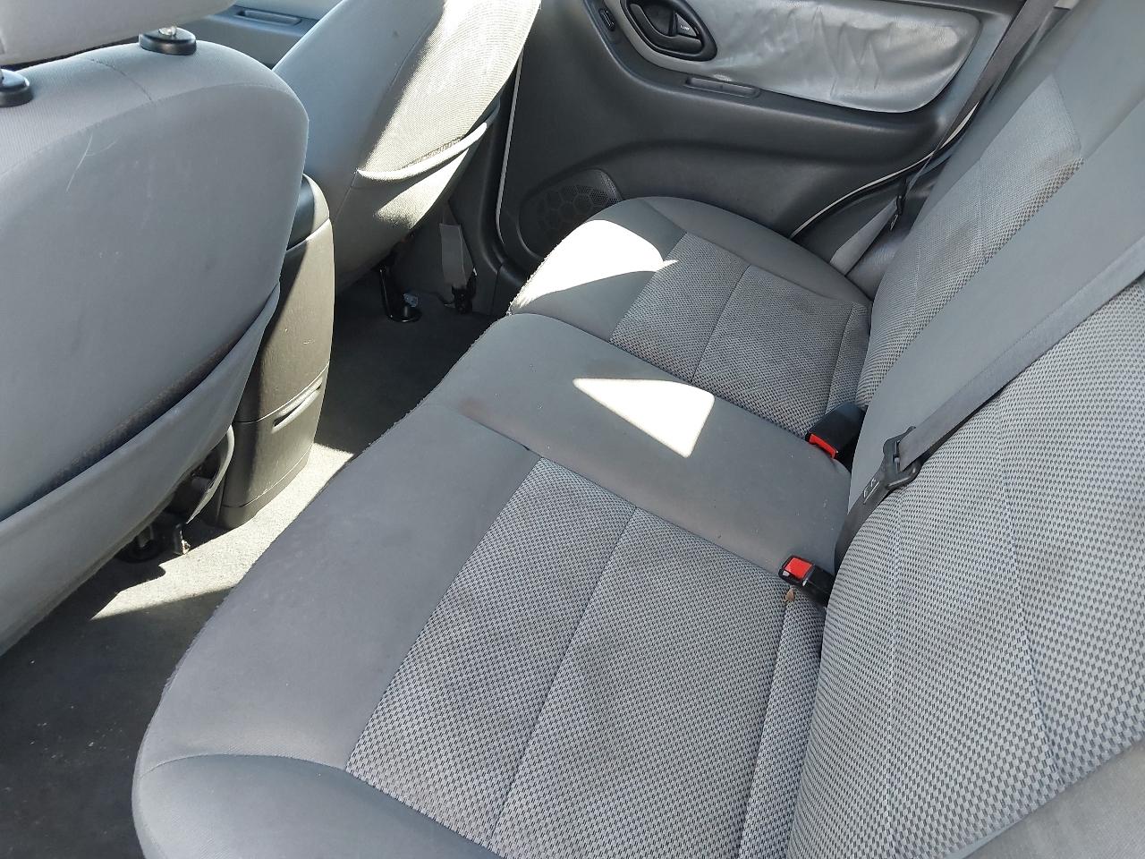 Ford Escape 4dr 103" WB 3.0L XLT 4WD 2005