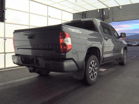 Toyota Tundra 4WD SR5 CrewMax 5.5' Bed 5.7L FFV (Natl) 2017