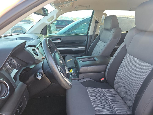 Toyota Tundra 4WD SR5 CrewMax 5.5' Bed 5.7L FFV (Natl) 2017