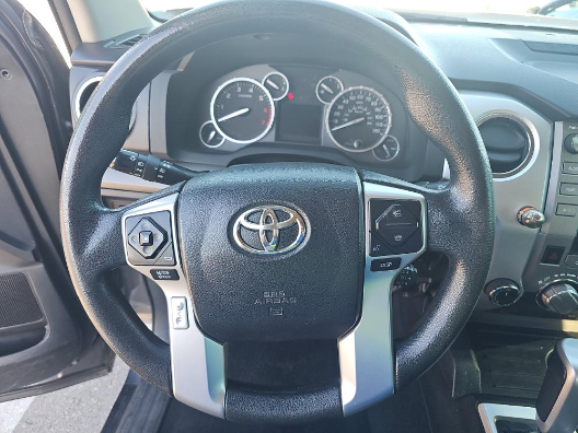 Toyota Tundra 4WD SR5 CrewMax 5.5' Bed 5.7L FFV (Natl) 2017