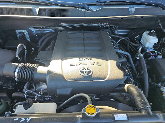 Toyota Tundra 4WD SR5 CrewMax 5.5' Bed 5.7L FFV (Natl) 2017