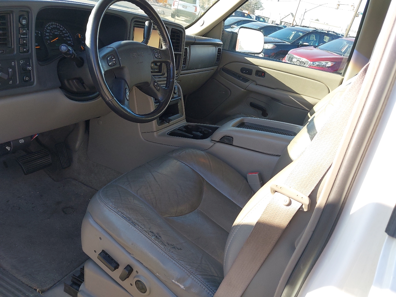 GMC Yukon XL 4dr 2500 4WD SLT 2004