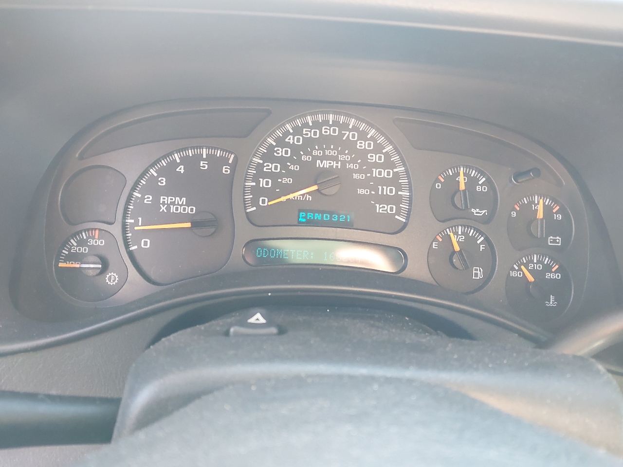 GMC Yukon XL 4dr 2500 4WD SLT 2004