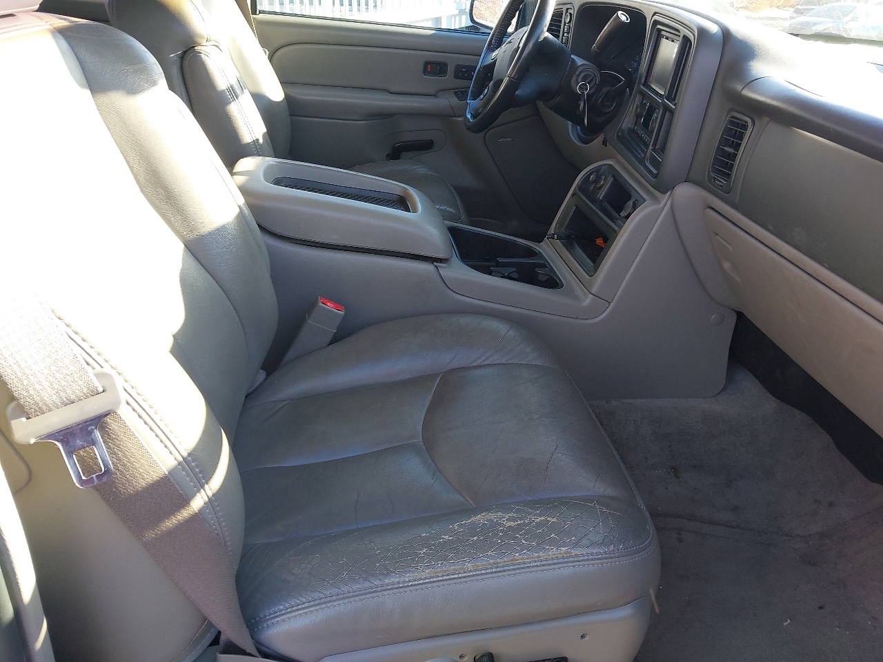 GMC Yukon XL 4dr 2500 4WD SLT 2004