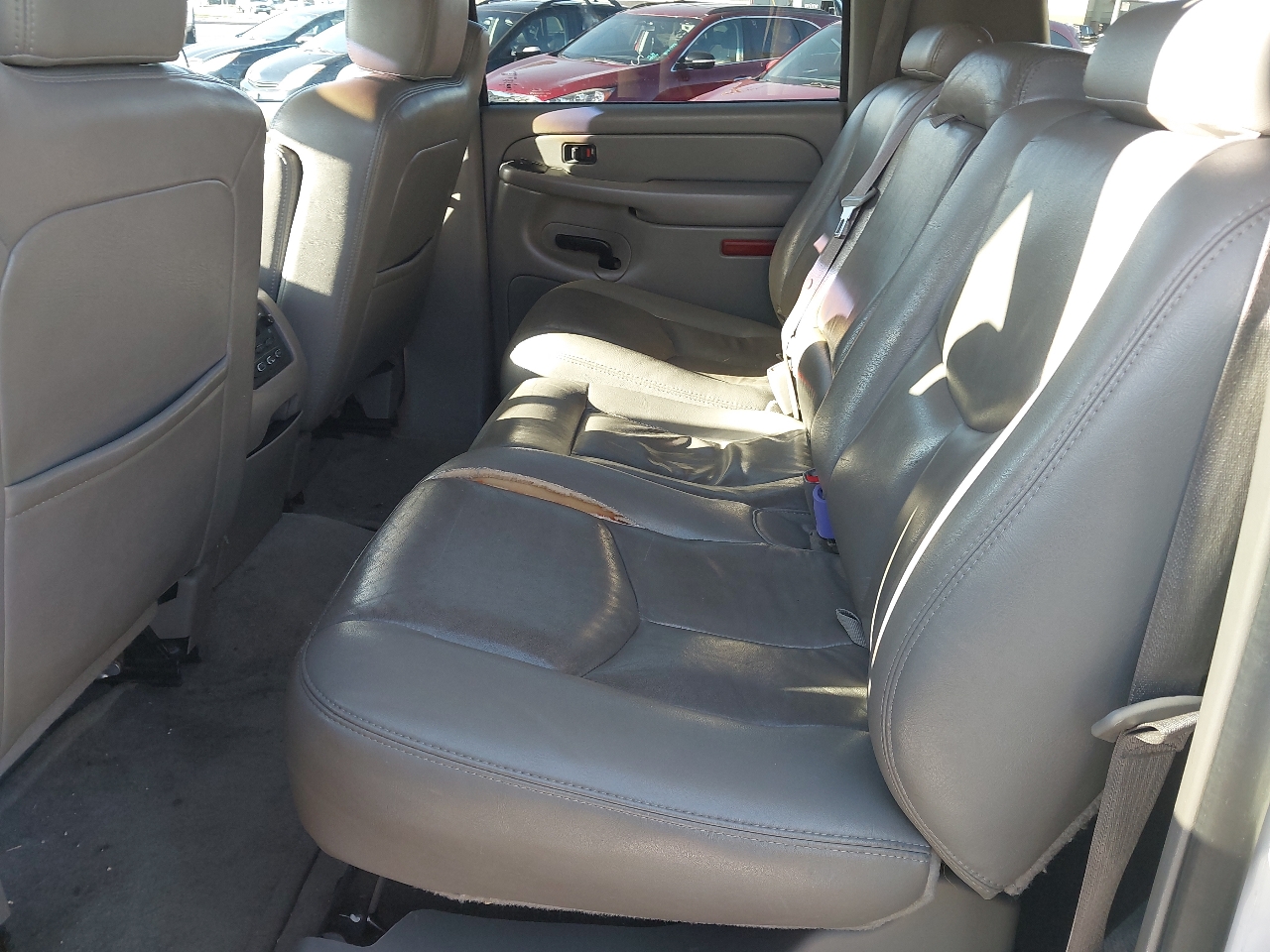 GMC Yukon XL 4dr 2500 4WD SLT 2004