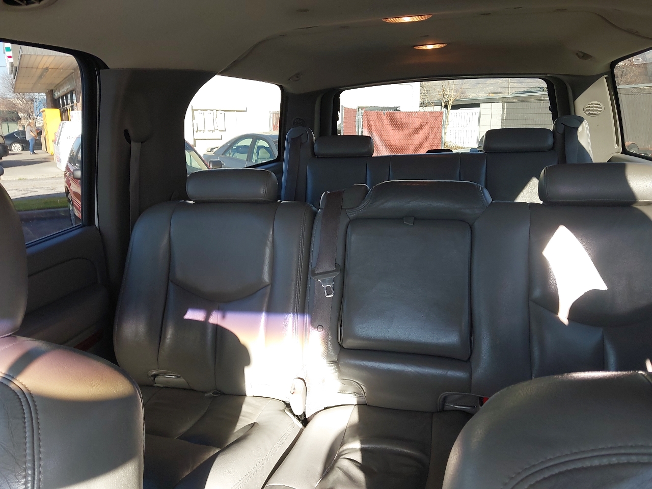 GMC Yukon XL 4dr 2500 4WD SLT 2004