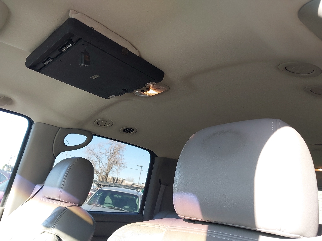 GMC Yukon XL 4dr 2500 4WD SLT 2004