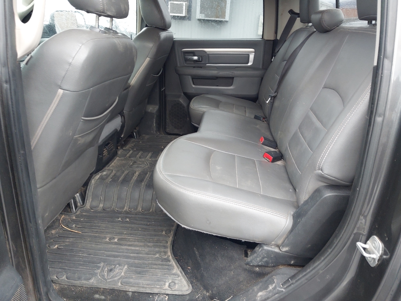 RAM 2500 4WD Crew Cab 149" SLT 2014