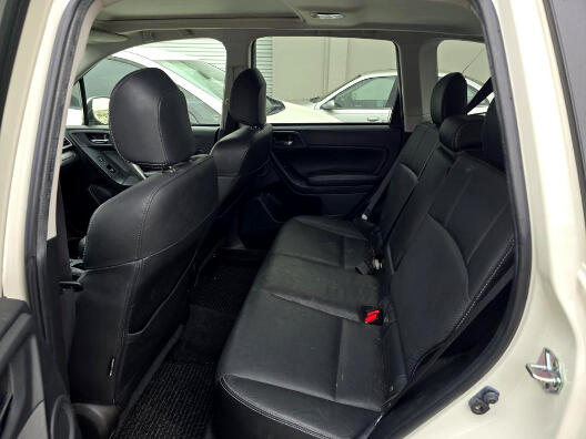 Subaru Forester 4dr CVT 2.0XT Touring 2016