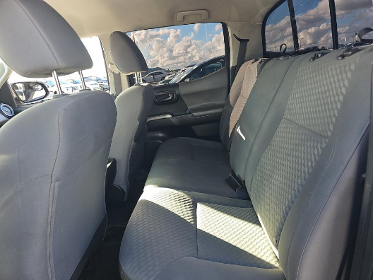 Toyota Tacoma 4WD SR5 Double Cab 5' Bed V6 AT (Natl) 2021