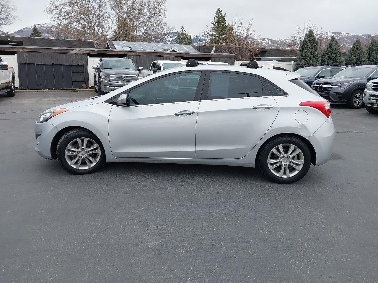 Hyundai Elantra GT 5dr HB Auto 2013